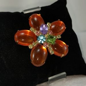 🇨🇦 Cabochon Diamonté Brooch